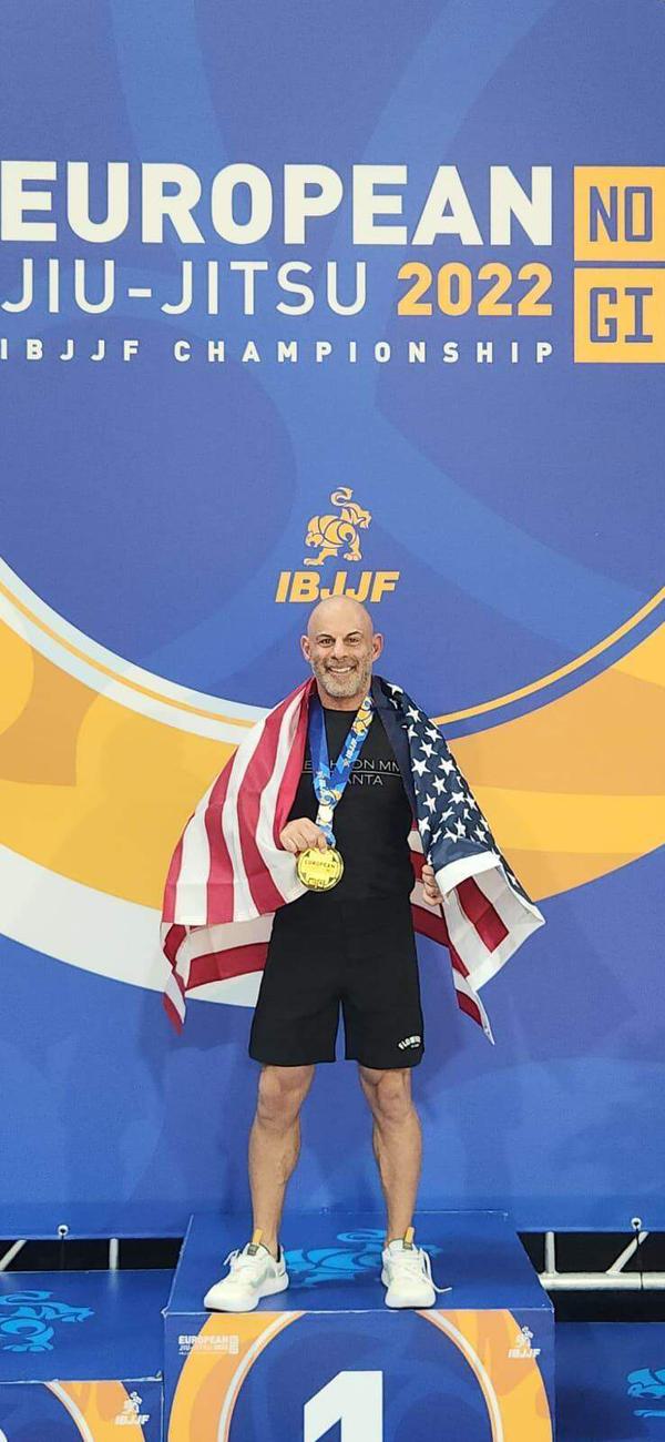 Alex Jutis take gold at Europeans