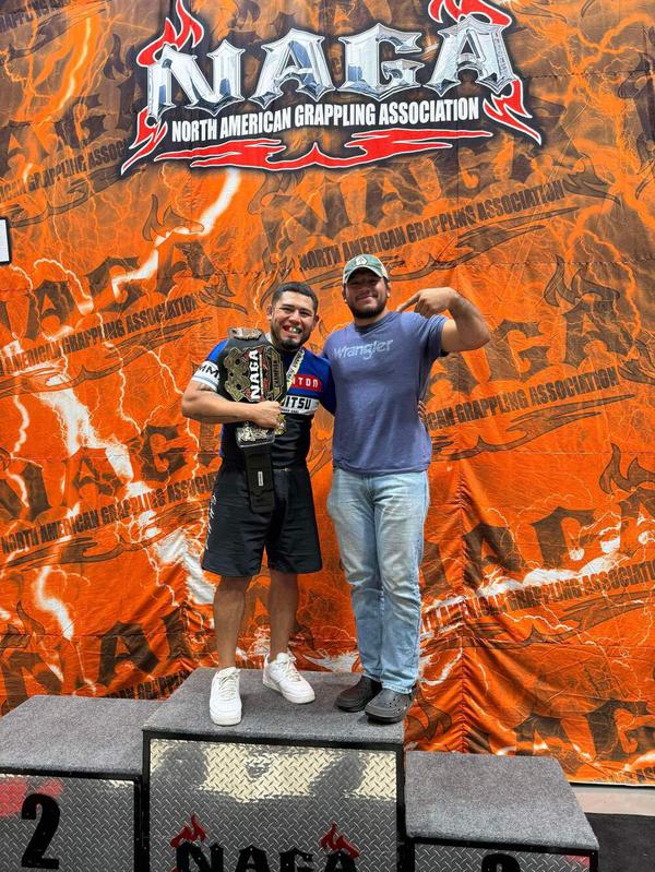 Antonio takes the belt!!